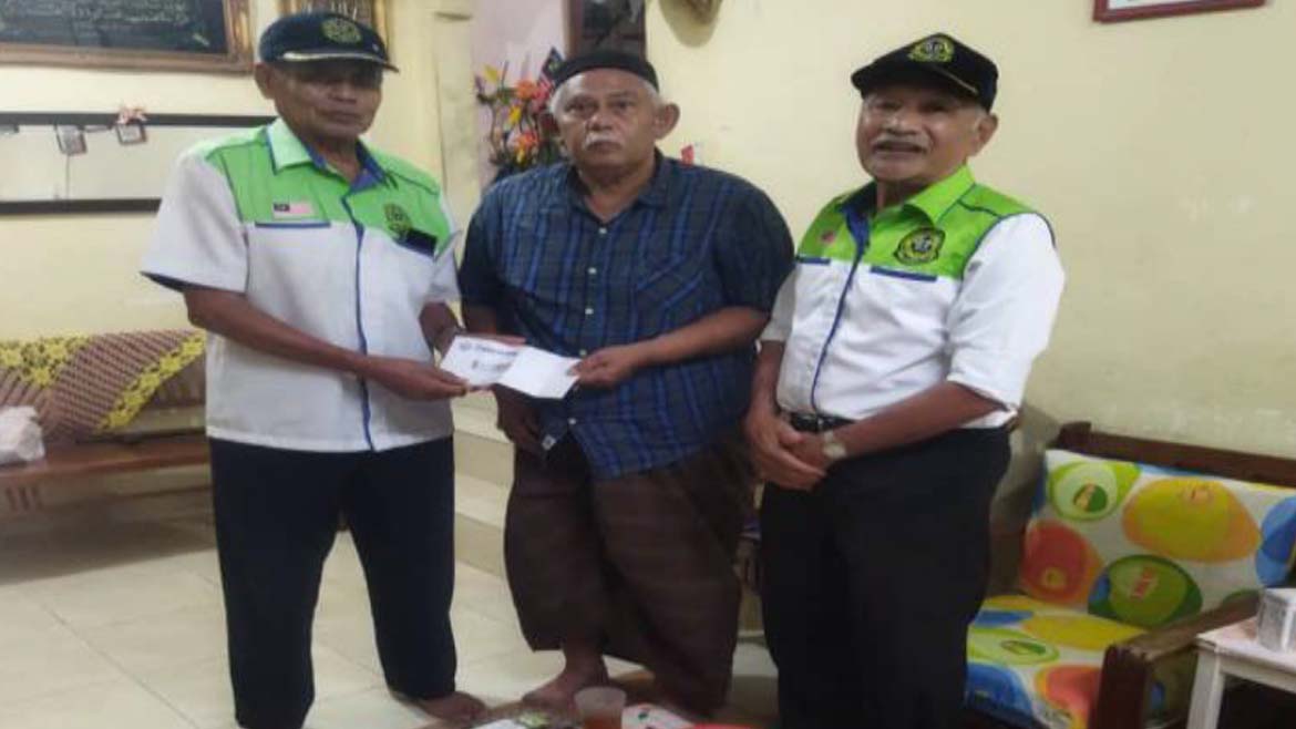 SUMBANGAN KEBAJIKAN RAZALI DI RUMAHNYA DI SELANGOR OLEH AJK PUSAT