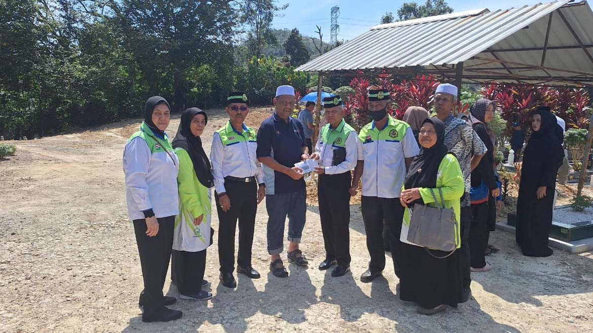 SUMBANGAN KHAIRAT KEPADA WARIS ARWAH ABD AZIZ