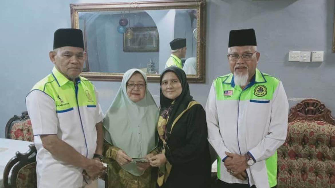 SUMBANGAN KEBAJIKAN PN JAMILAH DI RUMAHNYA, KL OLEH AJK PUSAT