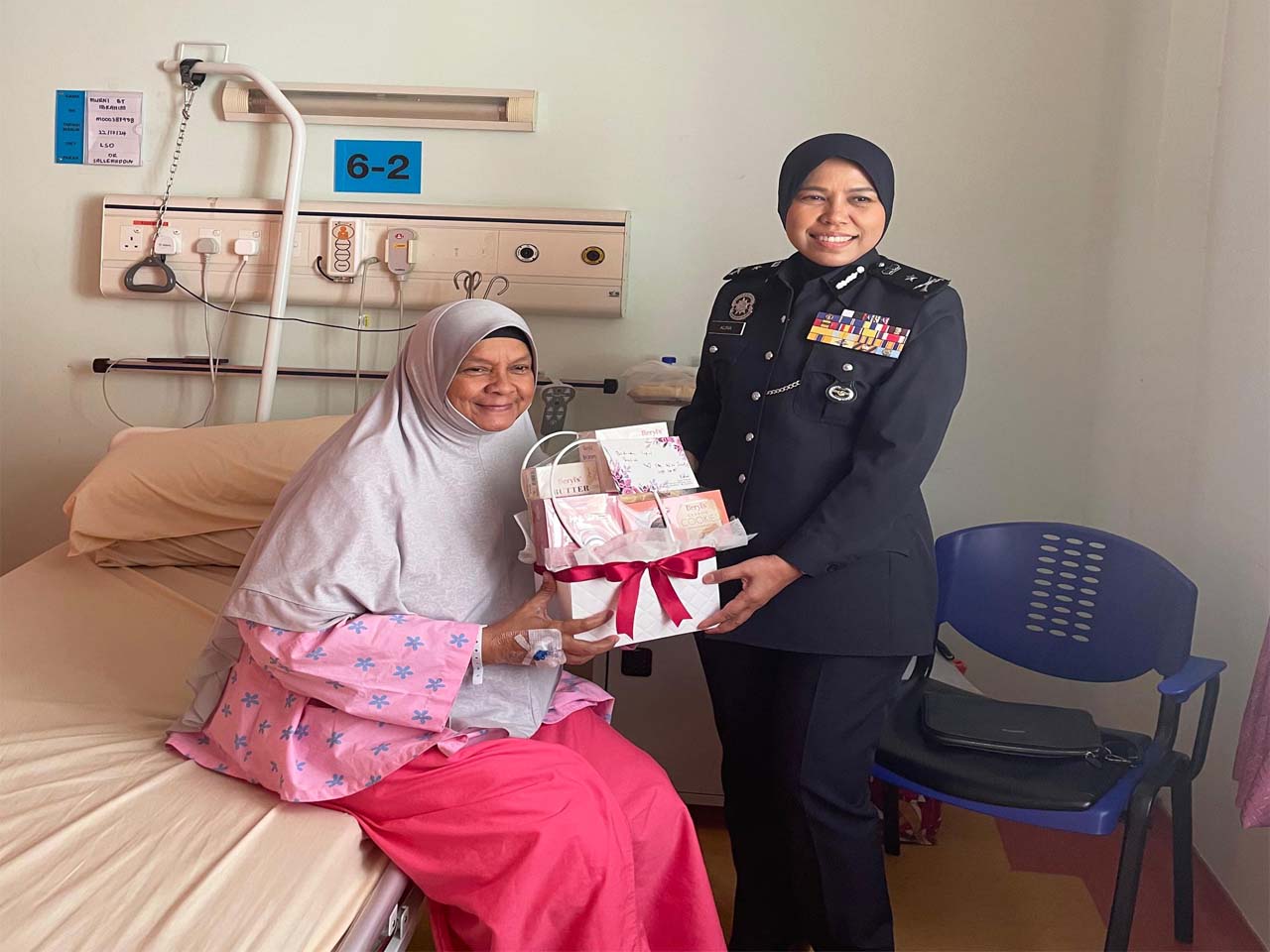 Sumbangan Prihatin untuk Hajah Murni