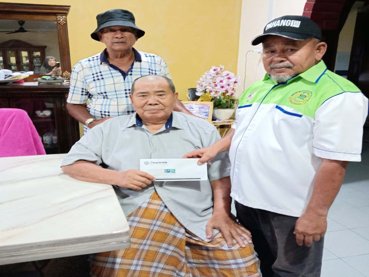 Sumbangan Kebajikan untuk Encik Hashim